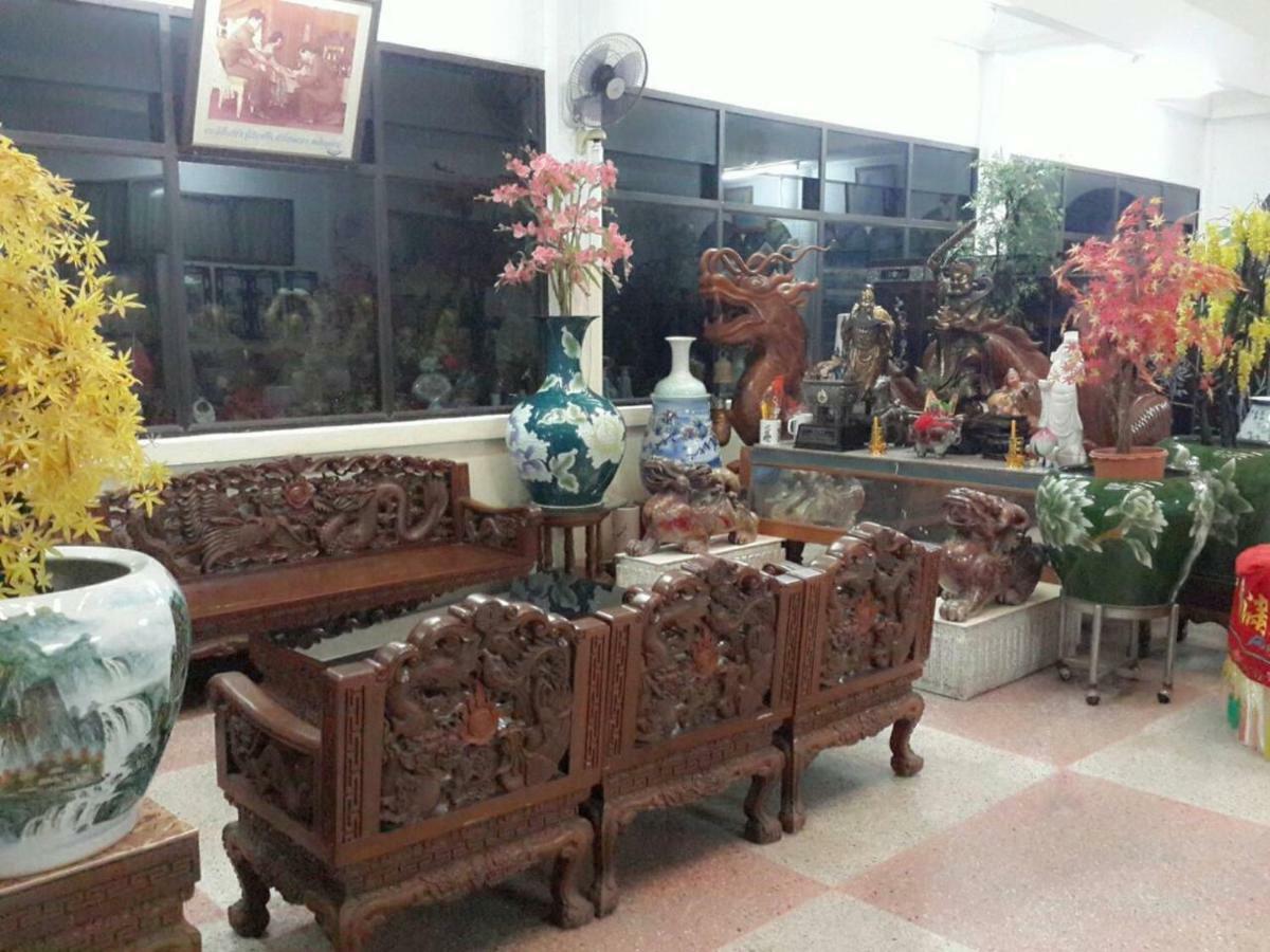 Thairungruang Hotel Surat Thani Eksteriør bilde