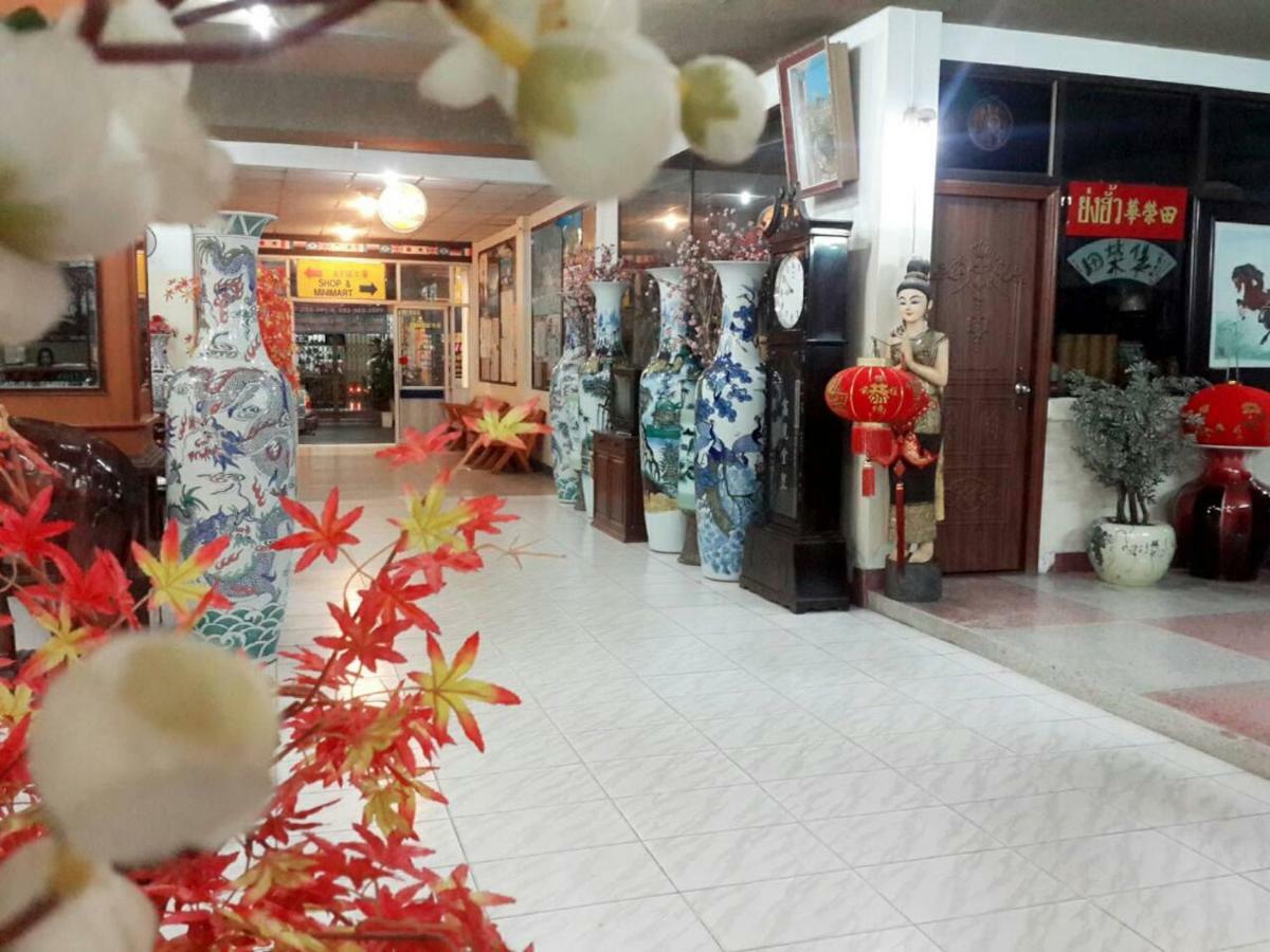 Thairungruang Hotel Surat Thani Eksteriør bilde